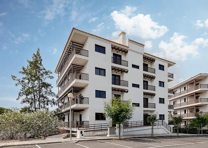 Elegance W/ Balcony & Pool By Lovelystay Apartamento Albufeira
