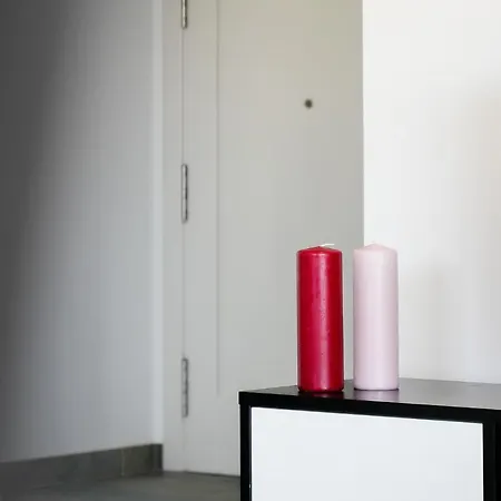 Elegance W/ Balcony & Pool By Lovelystay *