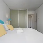 Διαμέρισμα Elegance W/ Balcony & Pool By Lovelystay *