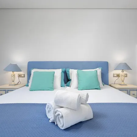 Elegance W/ Balcony & Pool By Lovelystay アルブフェイラ